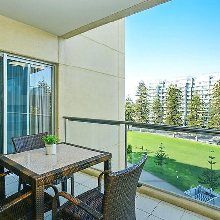 Pier Apartment - Glenelg Views - No 506 Adelaide Ngoại thất bức ảnh