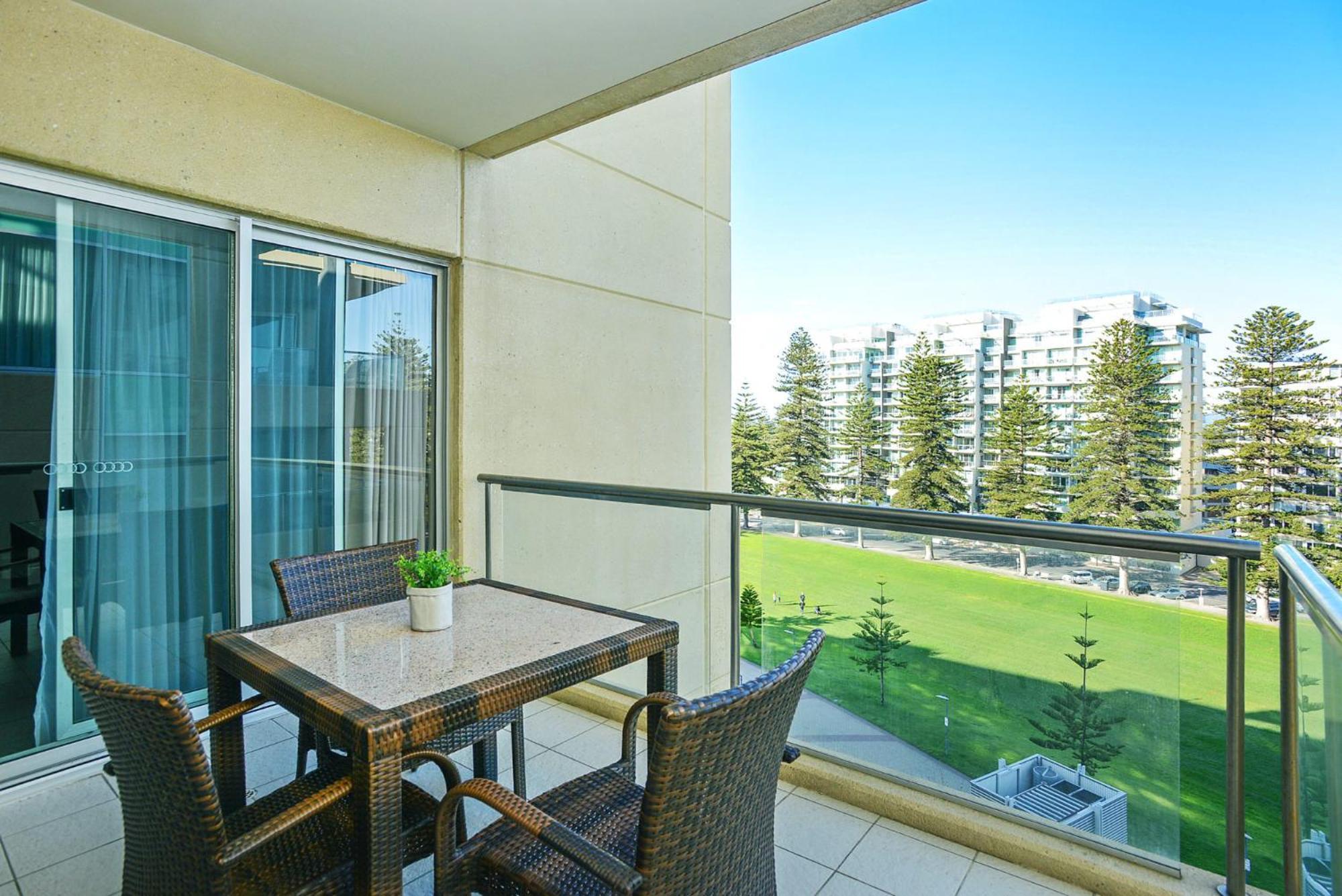 Pier Apartment - Glenelg Views - No 506 Adelaide Ngoại thất bức ảnh